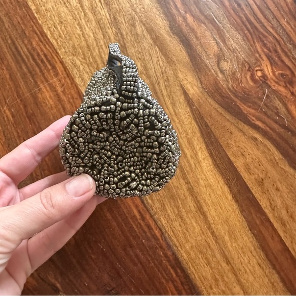 Unique Beaded Evening Bag - Picture 2 of 8